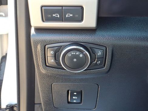 Used 2017 Ford F150 Lariat AWD/4WD image 17