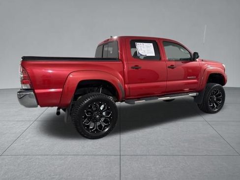 Used 2015 Toyota Tacoma PreRunner w/ SR5 Package RWD image 13