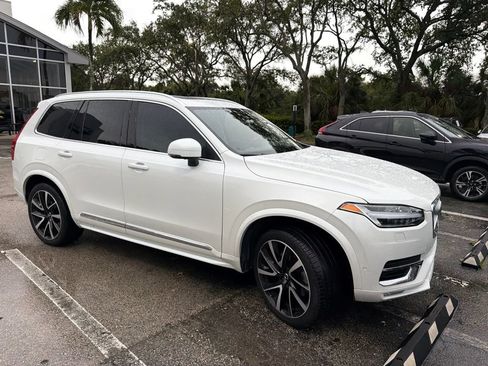 Used 2023 Volvo XC90 B6 Plus w/ Protection Package AWD/4WD image 2