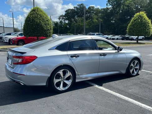 Used 2018 Honda Accord Touring image 5