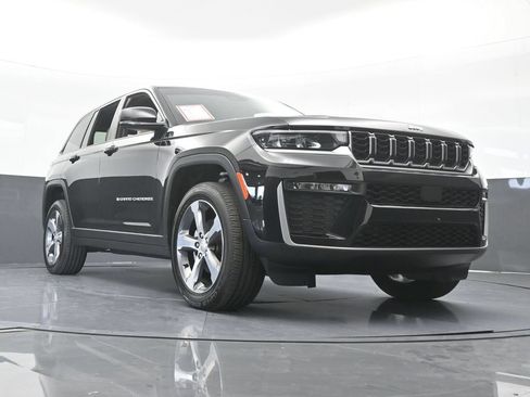 Used 2026 Jeep Grand Cherokee Limited RWD image 62