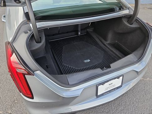 Certified 2023 Cadillac CT4 Luxury w/ Sun And Sound Package image 9