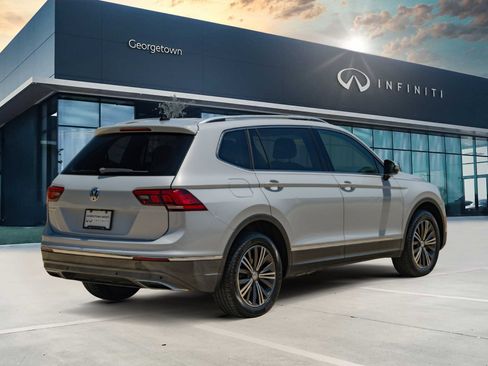 Used 2019 Volkswagen Tiguan SEL FWD image 4
