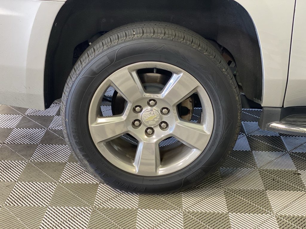 Used 2020 Chevrolet Suburban Premier RWD image 18