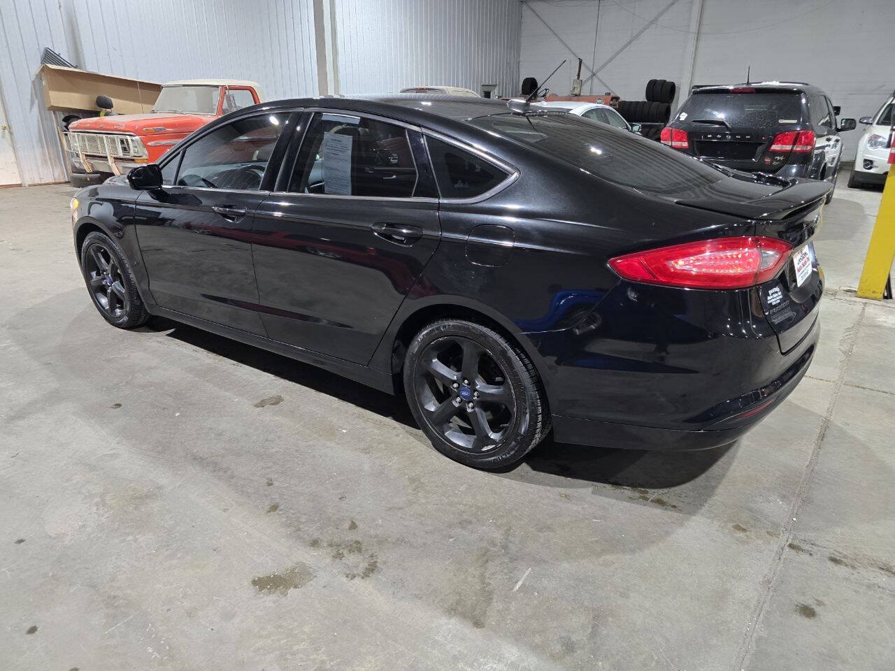 Used 2013 Ford Fusion SE FWD image 8