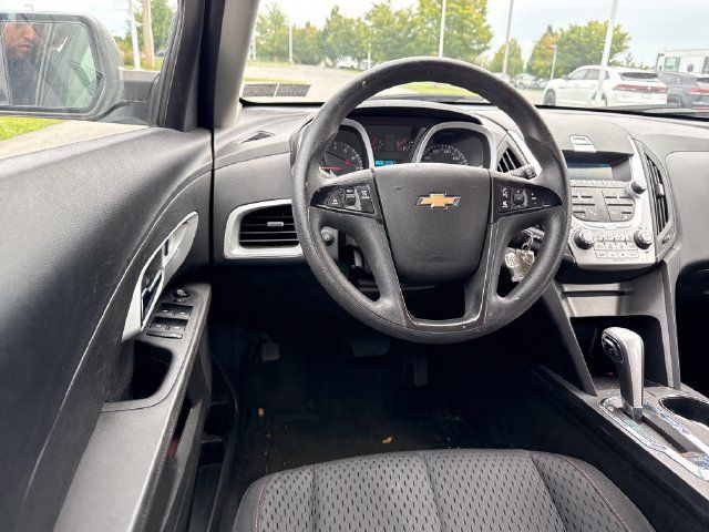 Used 2013 Chevrolet Equinox LS AWD/4WD image 17