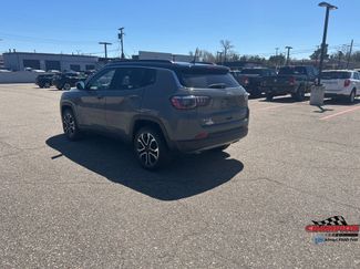 Used 2023 Jeep Compass Limited AWD/4WD video 3