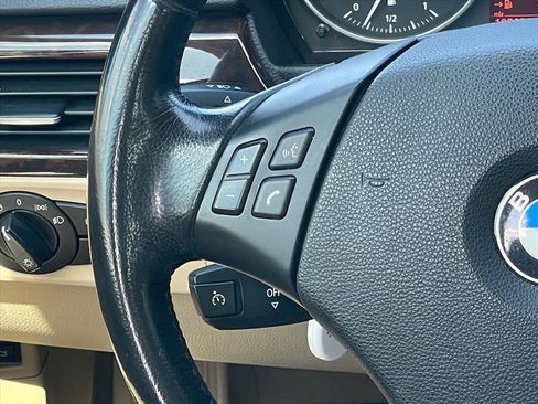 Used 2006 BMW 325i Sedan image 13