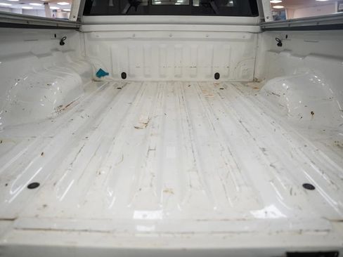Used 2021 Nissan Frontier SV RWD image 8