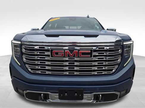 Used 2024 GMC Sierra 1500 Denali w/ Denali Reserve Package AWD/4WD image 4
