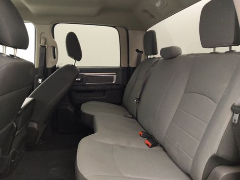 Used 2022 RAM 1500 Classic SLT RWD image 18