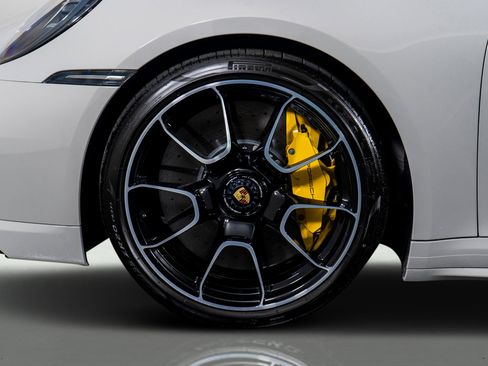 Used 2024 Porsche 911 Turbo S image 9