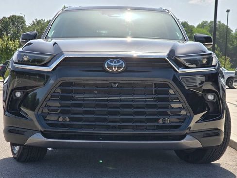 Used 2026 Toyota Grand Highlander AWD Hybrid image 3