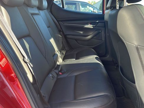 Used 2021 MAZDA MAZDA3 s image 12