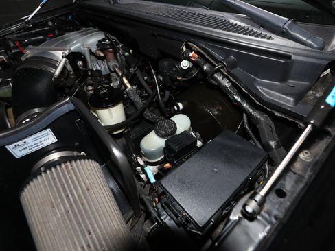 Used 2000 Ford F150 Lightning RWD image 73