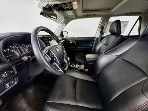 Certified 2023 Toyota 4Runner TRD Off-Road Premium w/ Moonroof Package AWD/4WD image 22