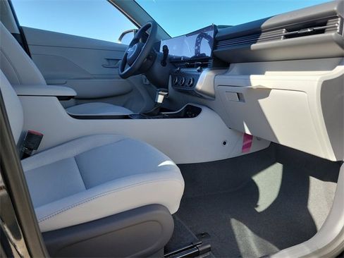 New 2026 Hyundai Kona SE image 17