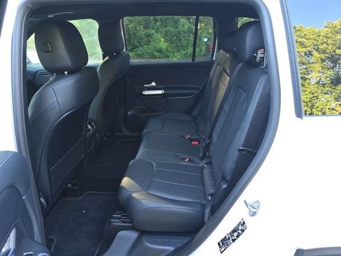 Used 2022 Mercedes-Benz GLB 250 image 26