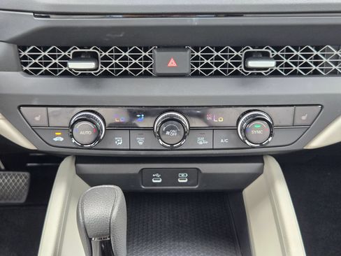 Used 2025 Honda Accord SE image 18