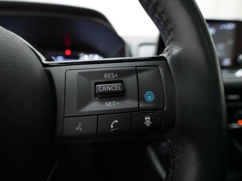 Certified 2023 Nissan Rogue SV image 19