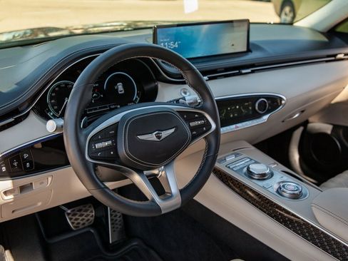 Used 2024 Genesis GV70 3.5T Sport w/ Sport Prestige Package image 9