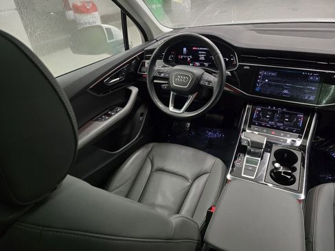 Used 2025 Audi Q7 3.0T Premium Plus image 37