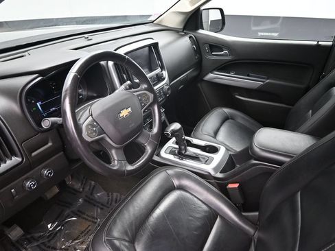 Used 2017 Chevrolet Colorado LT w/ Midnight Edition AWD/4WD image 15