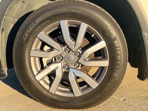 Used 2019 Honda Pilot EX-L image 8