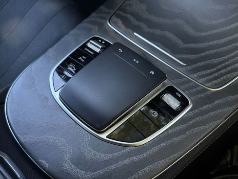 Used 2021 Mercedes-Benz E 350 4MATIC Sedan w/ Premium Package image 29