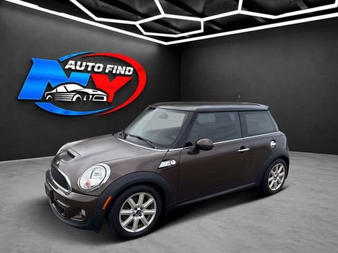 Used 2013 MINI Cooper S FWD image 1