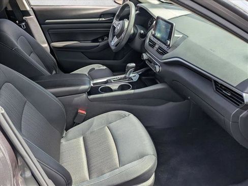 Used 2021 Nissan Altima 2.5 SV FWD image 19