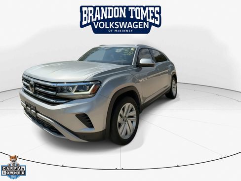 Used 2023 Volkswagen Atlas Cross Sport SE FWD image 3