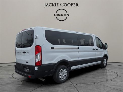 Used 2023 Ford Transit 350 XLT image 5