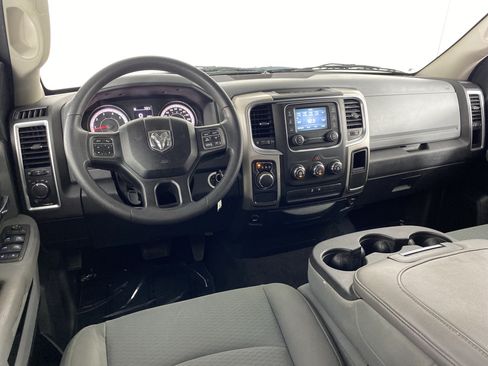 Used 2017 RAM 1500 Classic SLT RWD image 14