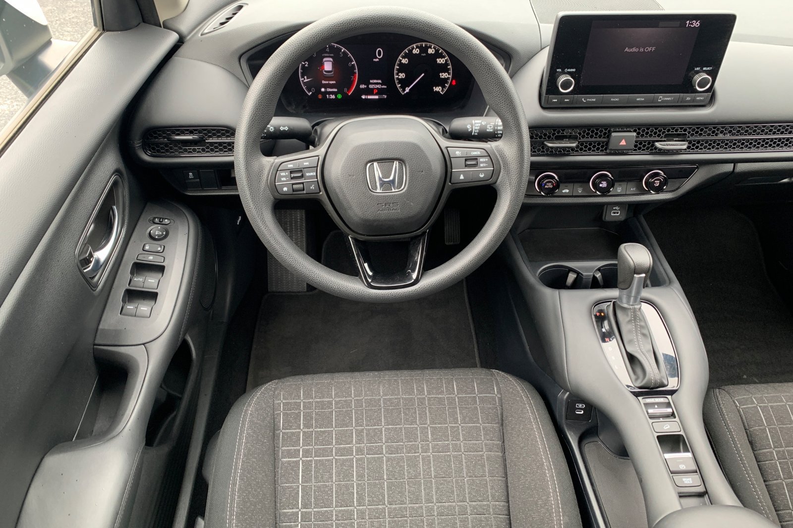 Certified 2024 Honda HR-V LX image 18