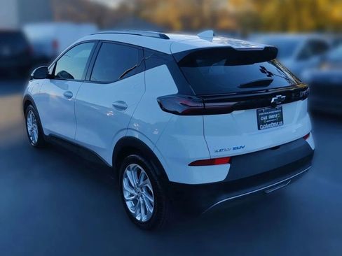 Used 2023 Chevrolet Bolt EUV LT image 6