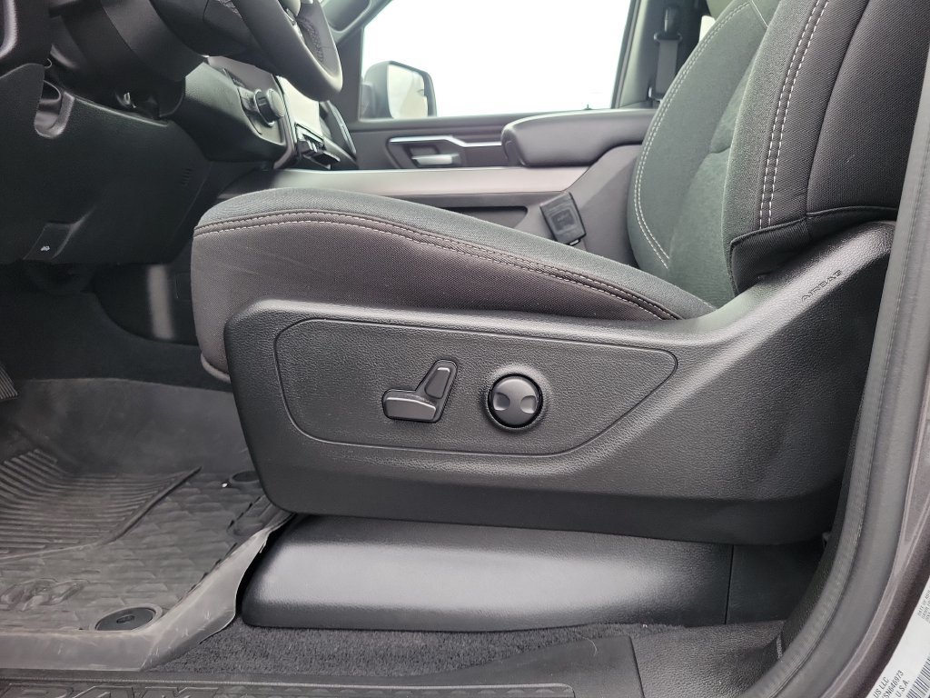 Used 2025 RAM 1500 Big Horn AWD/4WD image 19