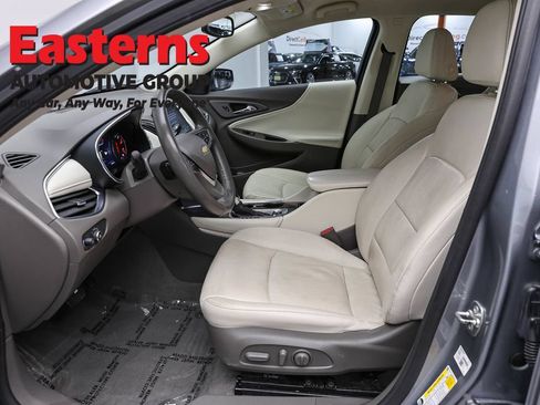Used 2024 Chevrolet Malibu LT FWD image 14