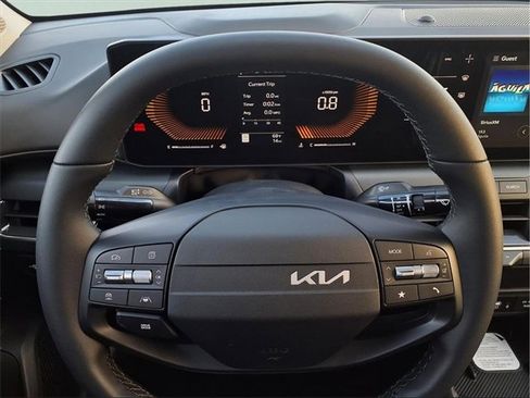 New 2026 Kia K4 EX image 11