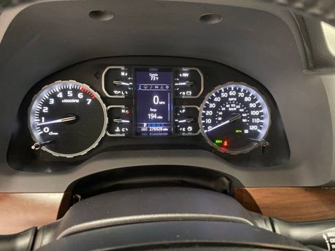 Used 2018 Toyota Tundra Limited w/ Limited Premium Package AWD/4WD image 18