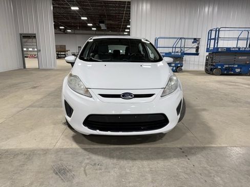 Used 2013 Ford Fiesta S image 2