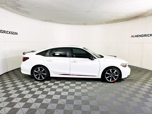 Used 2025 Honda Civic Sport image 2