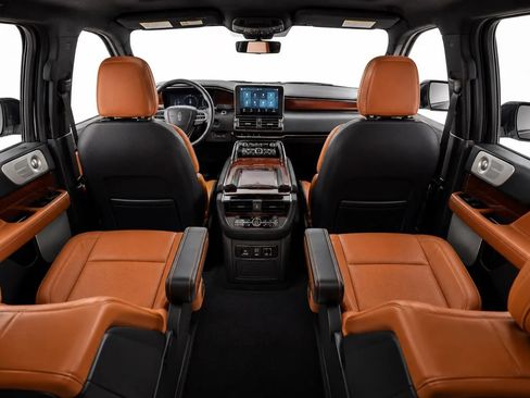 Used 2019 Lincoln Navigator Reserve AWD/4WD image 10