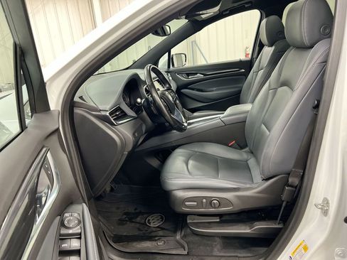 Used 2023 Buick Enclave Essence w/ Experience Buick Package FWD image 20