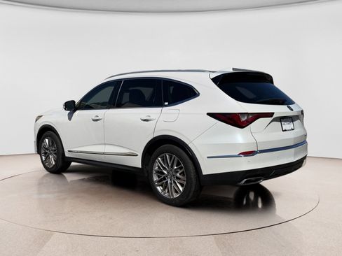Used 2023 Acura MDX SH-AWD w/ Advance Package image 3