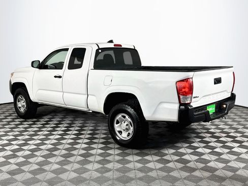 Used 2022 Toyota Tacoma SR RWD image 6