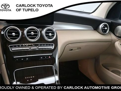 Used 2021 Mercedes-Benz GLC 300 4MATIC image 29