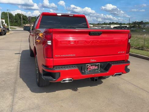 Used 2023 Chevrolet Silverado 1500 RST image 6