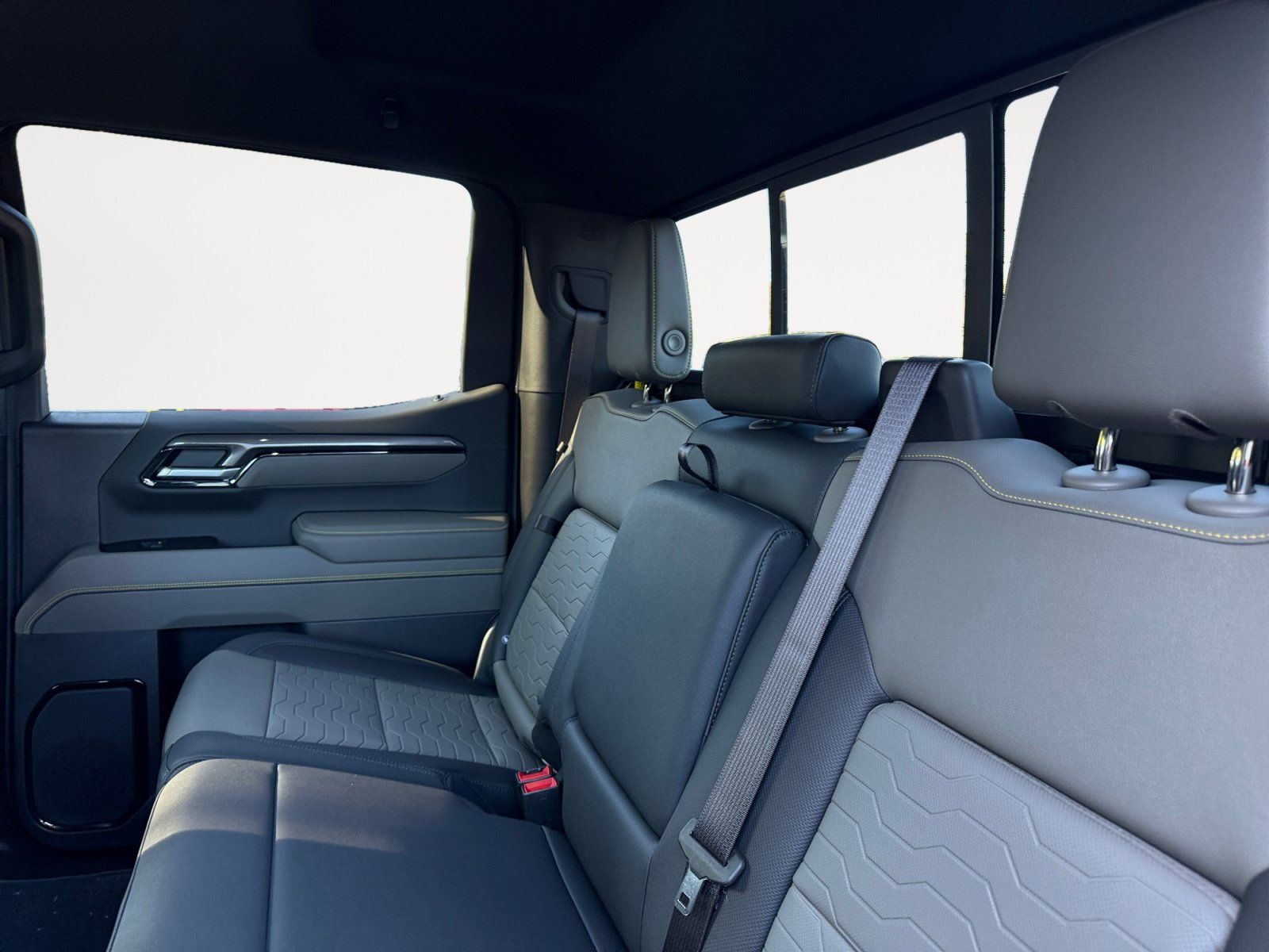 New 2026 Chevrolet Silverado 1500 ZR2 AWD/4WD image 13