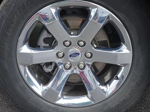 Used 2023 Ford F150 Lariat w/ Trailer Tow Package AWD/4WD image 9